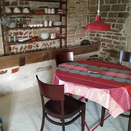 Apartment De Charme 4 Etoiles - Campagne Genouilleux